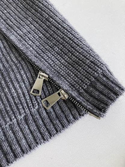Classic Vintage Sweater with a Flattering Fit