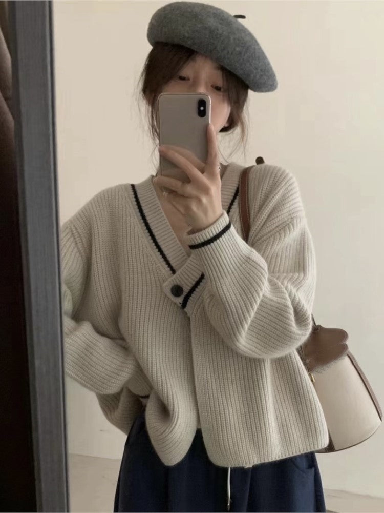 Classic Vintage Cardigan with a Flattering Fit