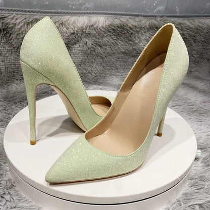 Well Tailored Shoes with a Graceful Silhouette