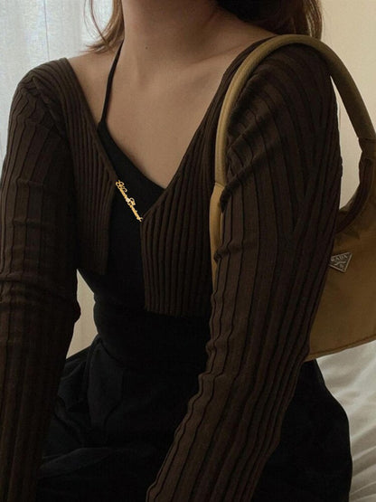 Beautifully Crafted Cardigan in a Classic Style
