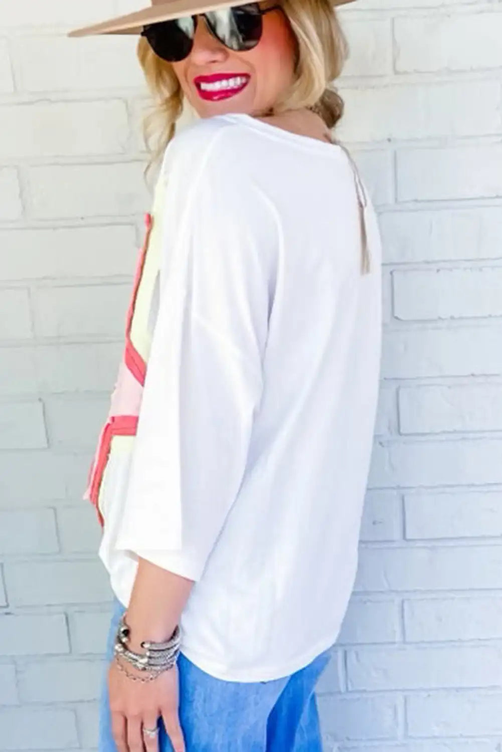 Effortlessly Elegant Garment with a Timeless Design