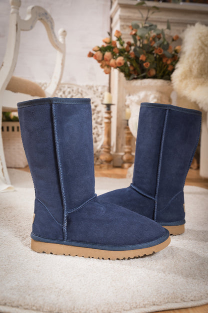 Well Tailored Boots with a Graceful Silhouette