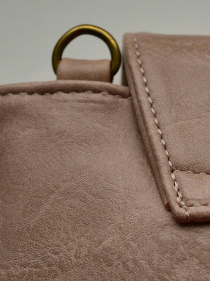 Beautifully Finished Bag in a Timeless Design