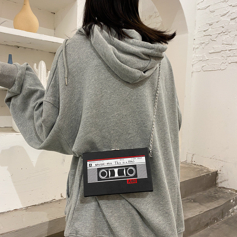 Beautifully Finished Bag in a Timeless Design