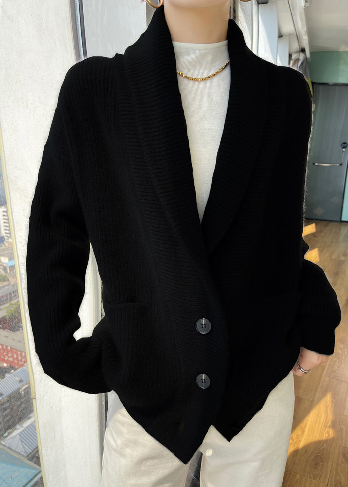 Beautifully Finished Cardigan in a Timeless Design