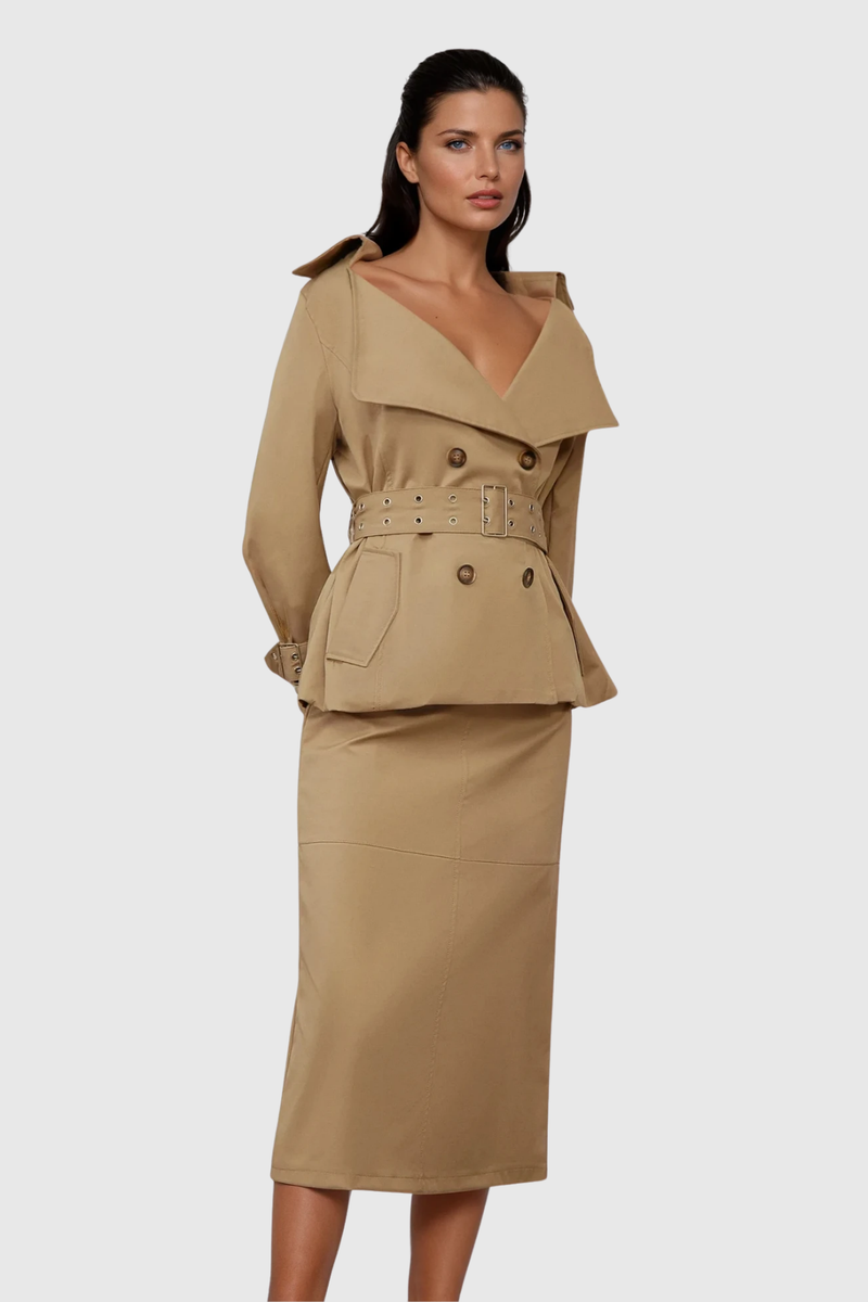 Elegantly Styled Coat for Everyday Wear