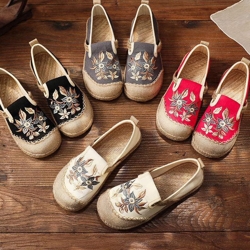 Polished Shoes with an Effortless Classic Look