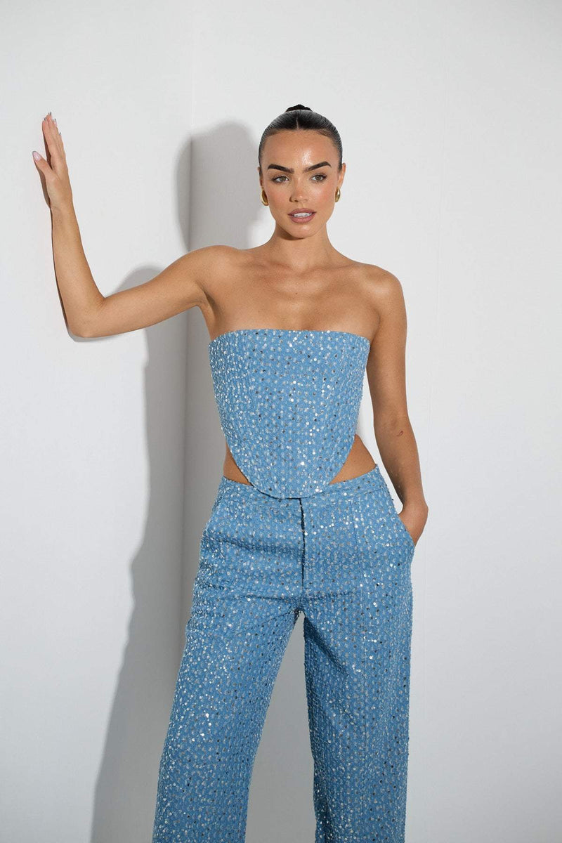 Sophisticated Pants with a Clean Classic Look