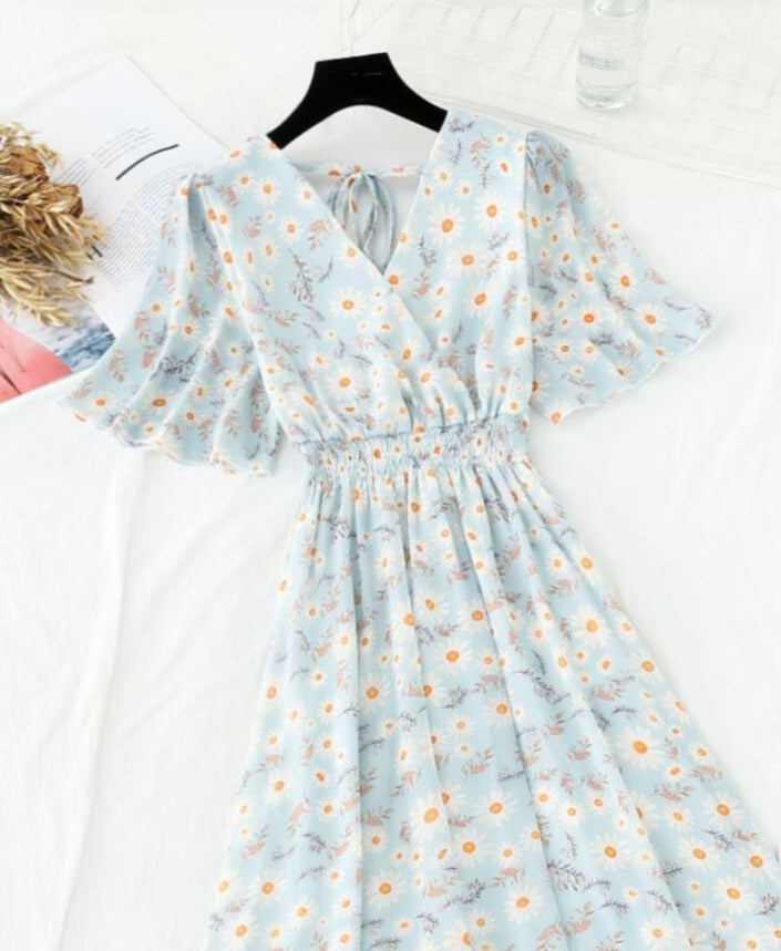 Classic Vintage & Enduringly Stylish Dress