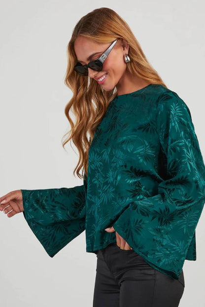 Sophisticated Top with a Clean Classic Look