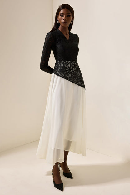 Classic Vintage Dress with a Flattering Fit