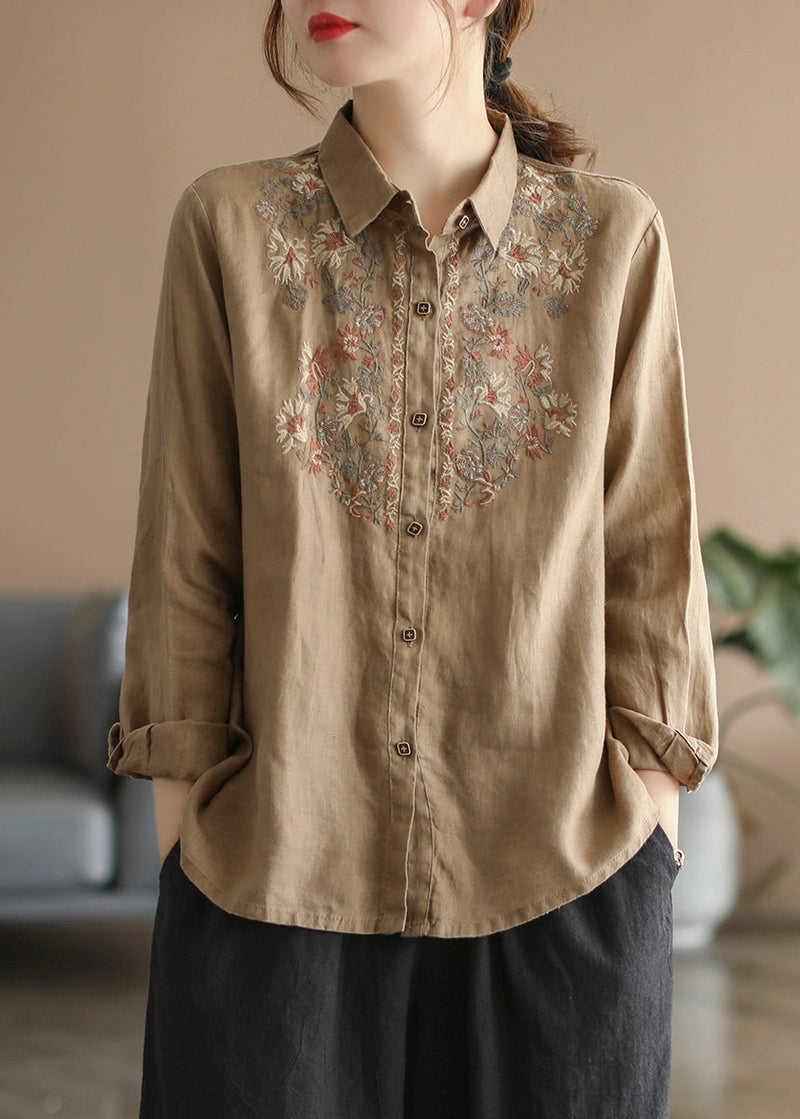 Well Tailored Top with a Graceful Silhouette