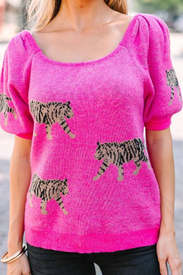 Gracefully Styled Pullover for Any Occasion