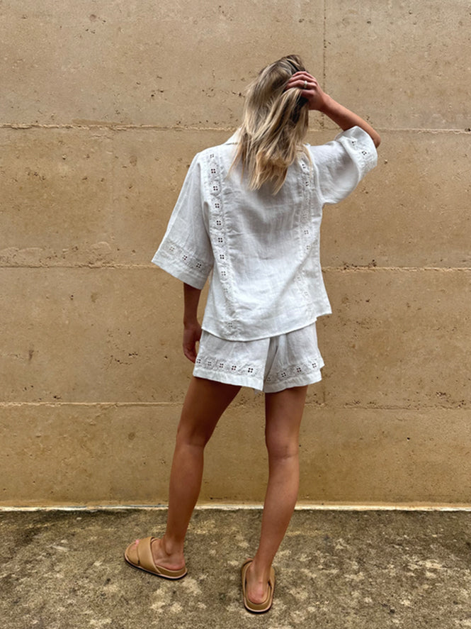 Well Tailored Shirt with a Graceful Silhouette