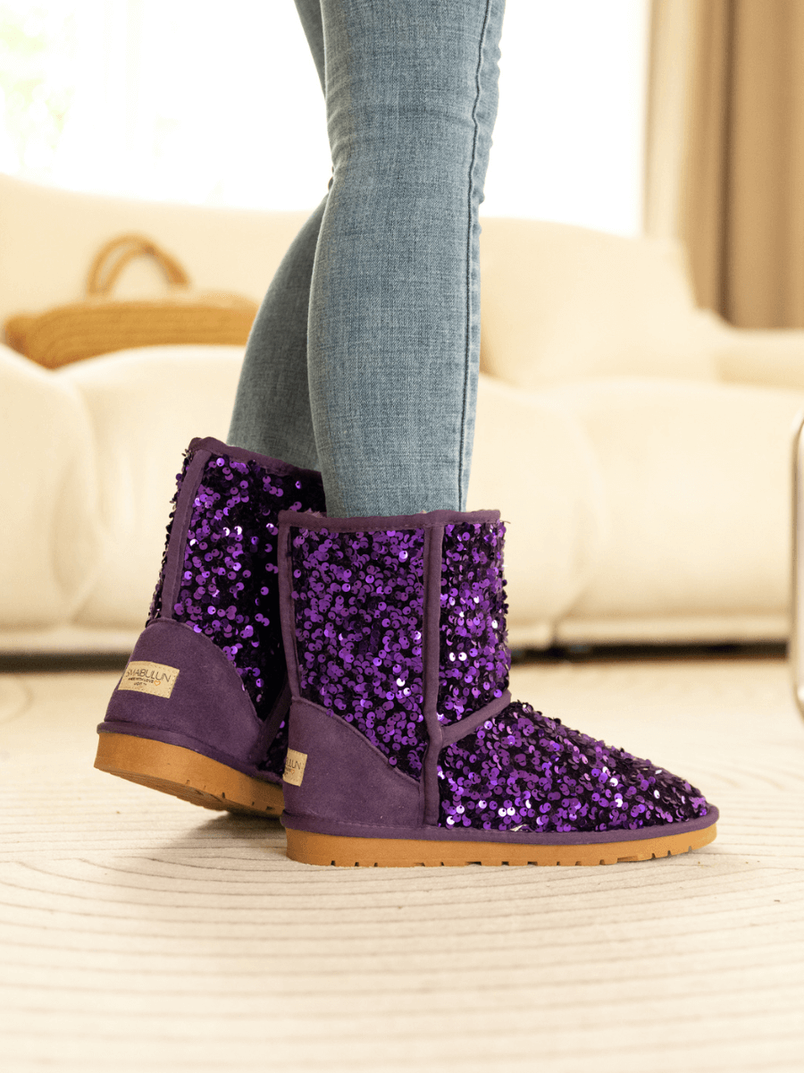 Well Tailored Boots with a Graceful Silhouette