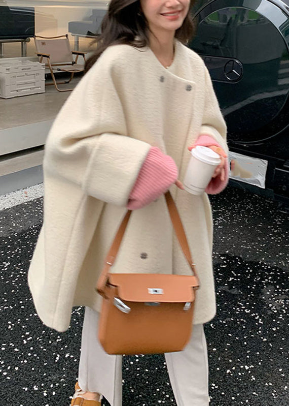 Well Tailored Coat with a Graceful Silhouette