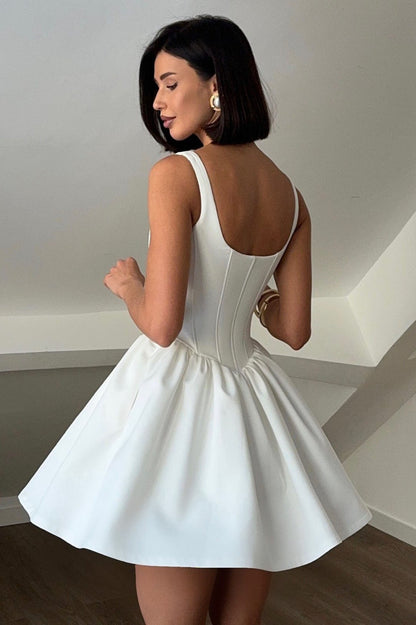 Sophisticated Dress with a Clean Classic Look
