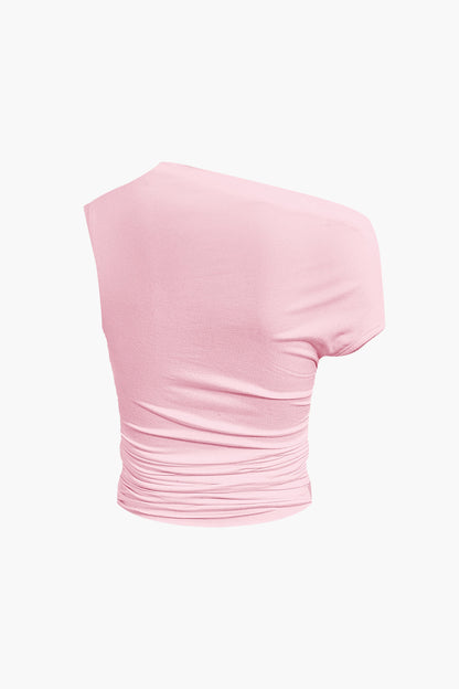 Well Tailored Top with a Graceful Silhouette