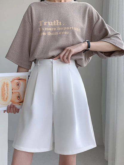 Polished Trousers with an Effortless Classic Look