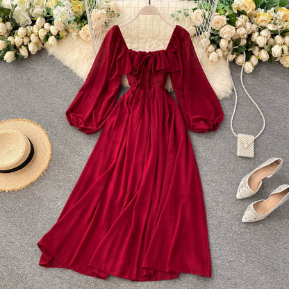Effortlessly Elegant Dress with a Timeless Design