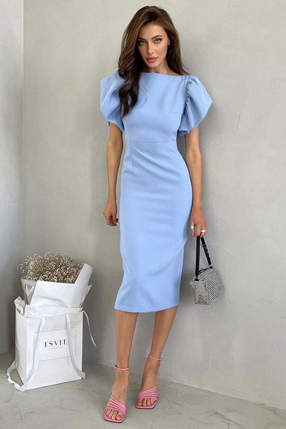 Beautifully Finished Dress in a Timeless Design