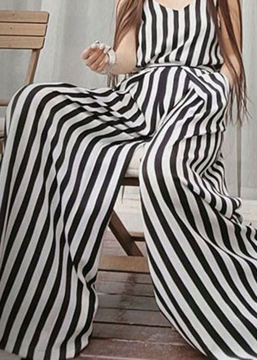 Well Tailored Pants with a Graceful Silhouette