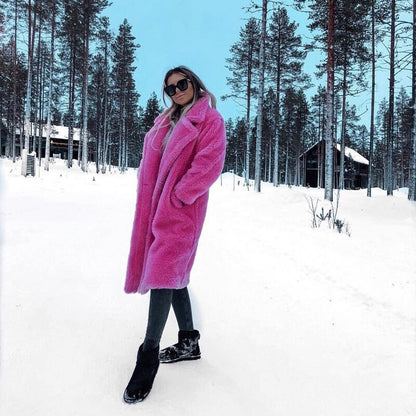 Gracefully Styled Coat for Any Occasion