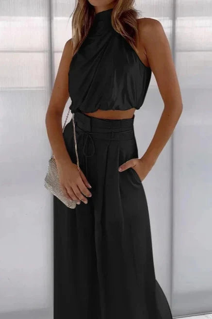 Sophisticated Garment with a Clean Classic Look