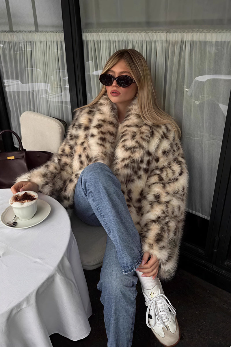 Beautifully Crafted Coat in a Classic Style