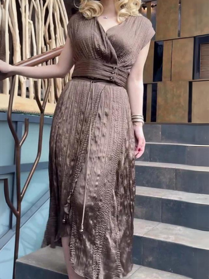 Polished Dress with an Effortless Classic Look