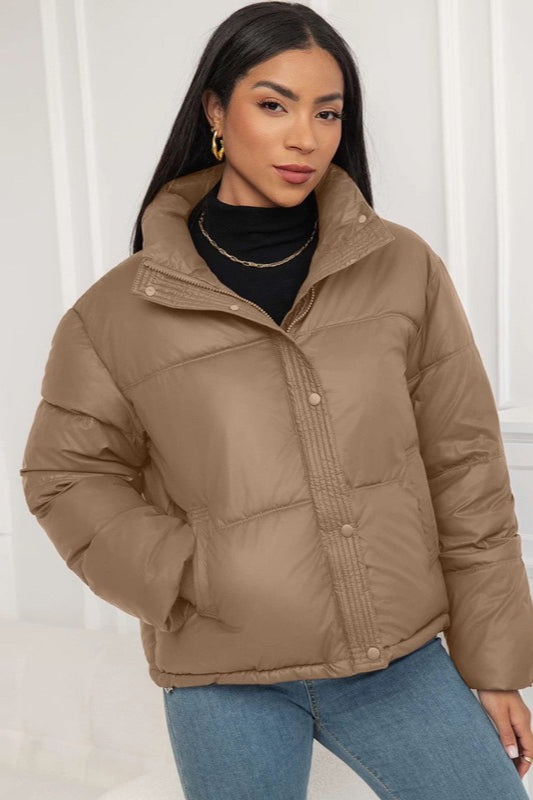 Effortlessly Elegant Jacket with a Timeless Design