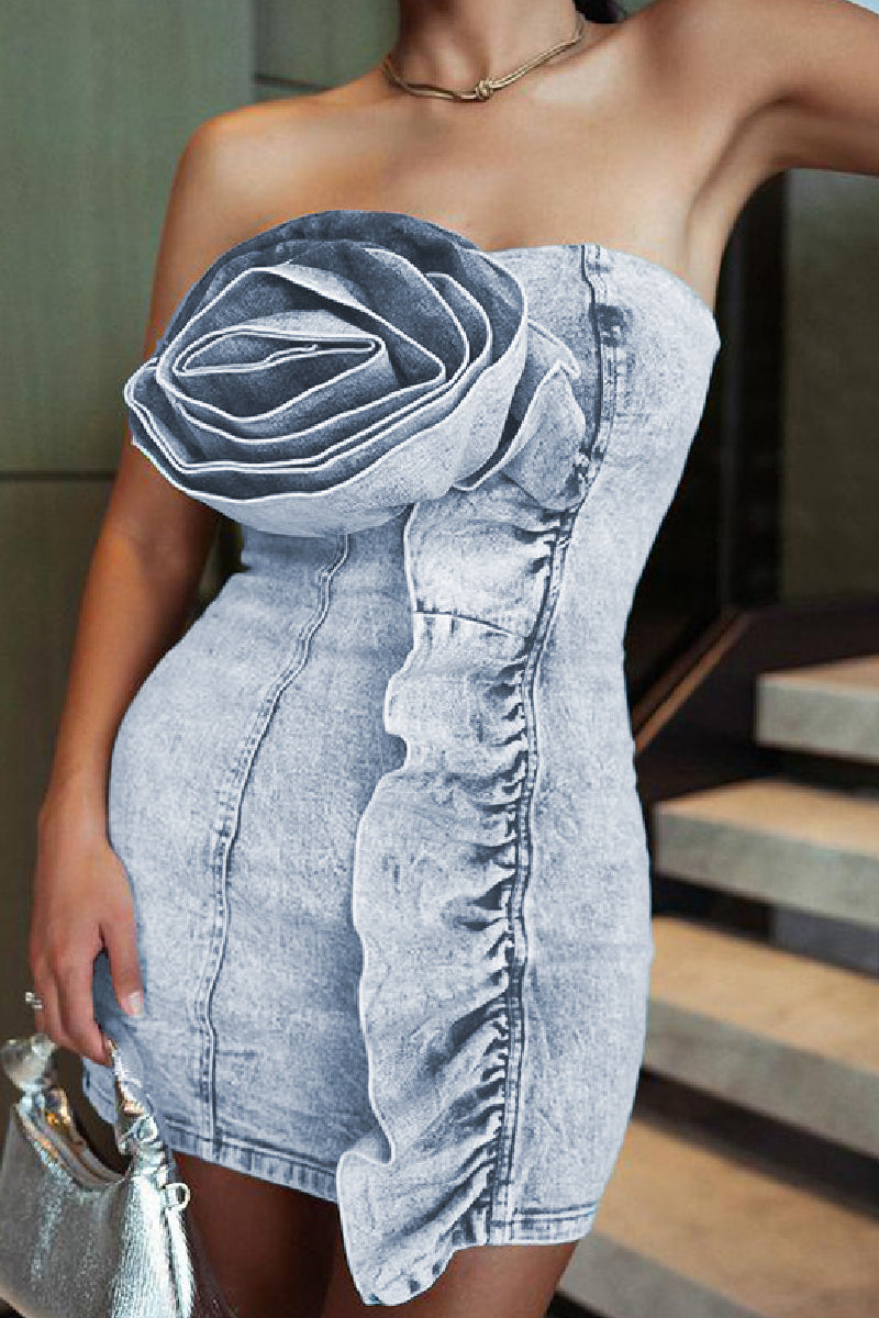 Sophisticated Dress with a Clean Classic Look