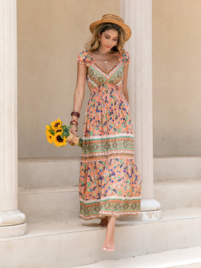 Beautifully Finished Dress in a Timeless Design