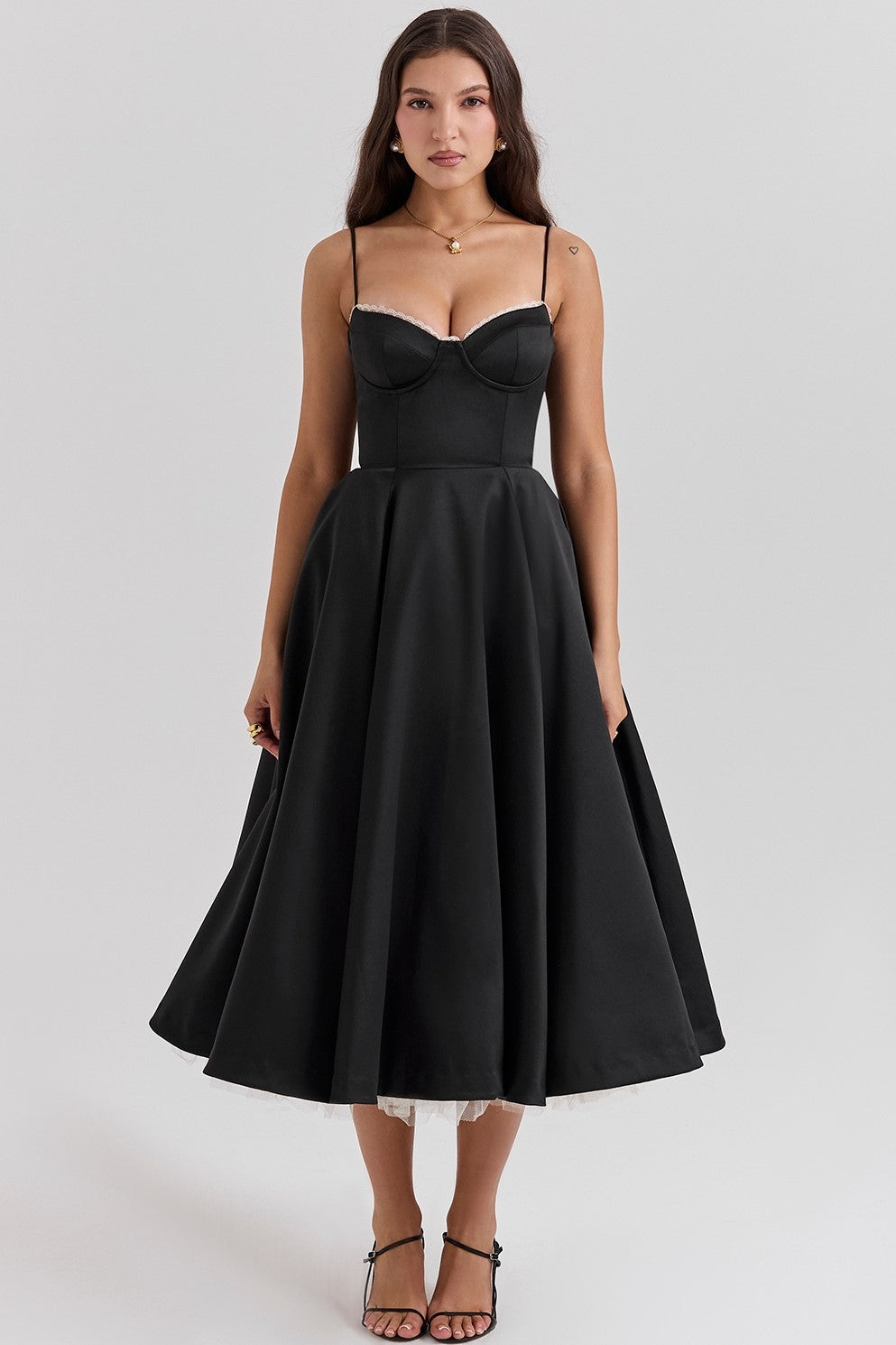 Sophisticated Dress with a Clean Classic Look