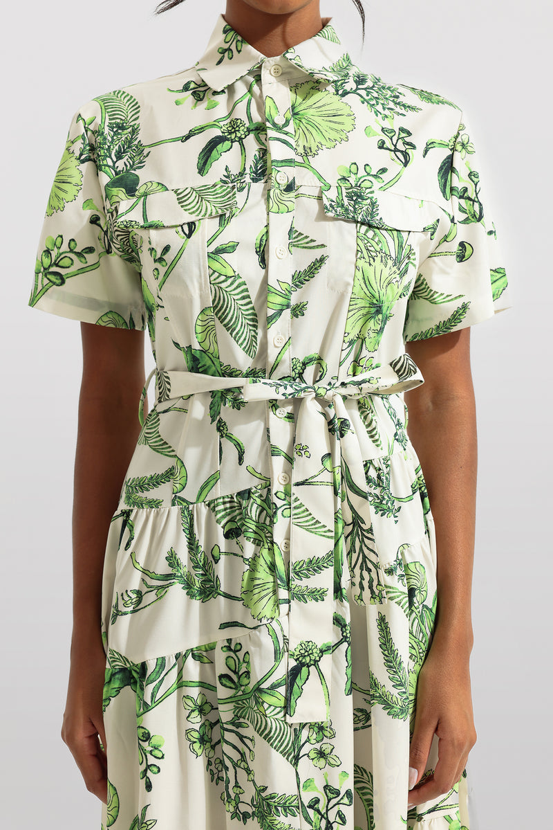 Beautifully Finished Dress in a Timeless Design