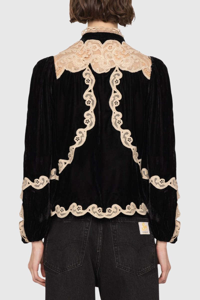 Polished Top with an Effortless Classic Look