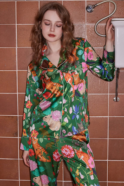 Classic Vintage Garment with a Flattering Fit
