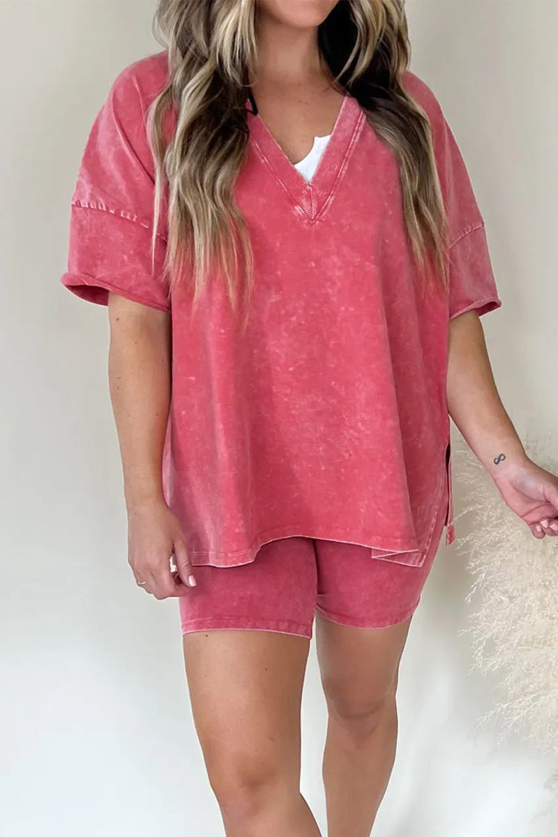 Effortlessly Elegant Garment with a Timeless Design