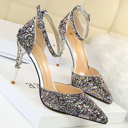 Gracefully Styled Garment for Any Occasion