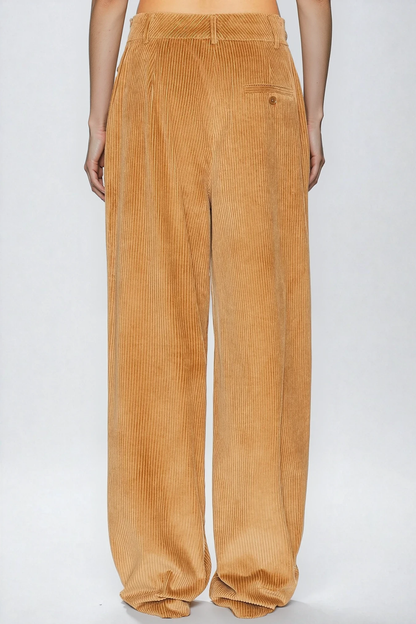 Polished Pants with an Effortless Classic Look
