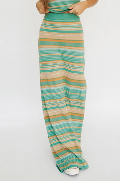 Effortlessly Elegant Garment with a Timeless Design