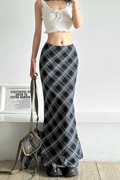 Sophisticated Garment with a Clean Classic Look