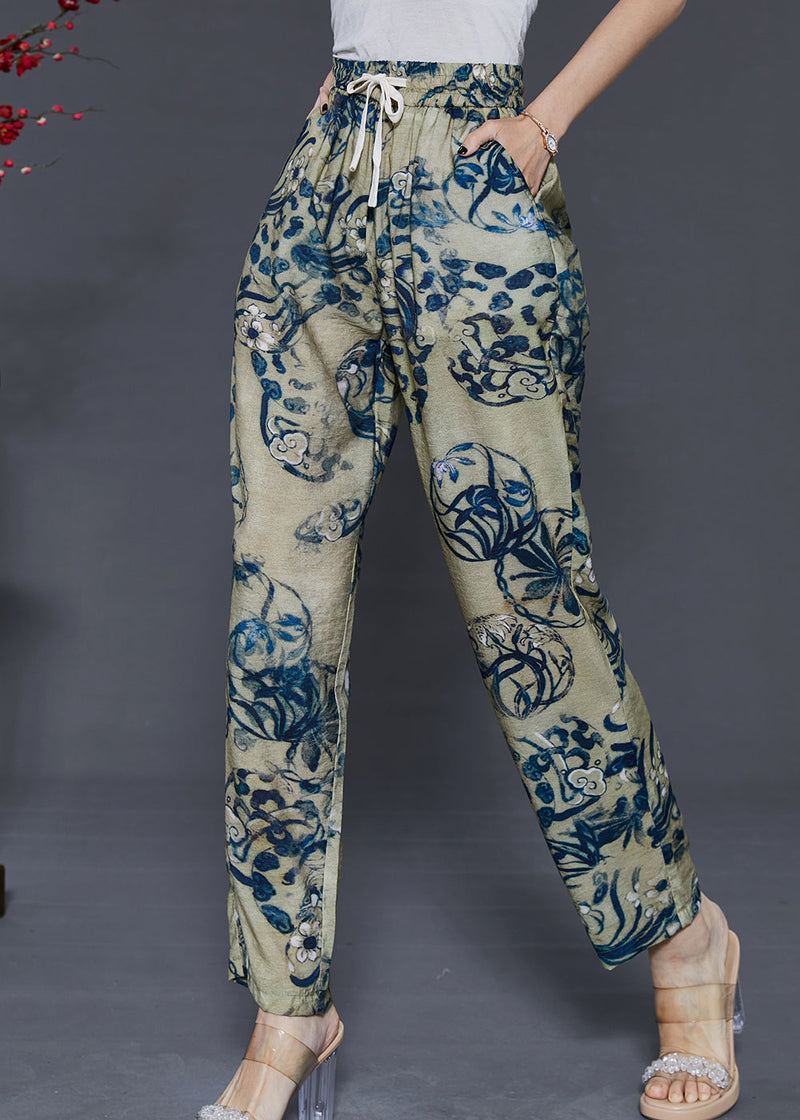 A Vintage Style Pants with Delicate Timeless Details