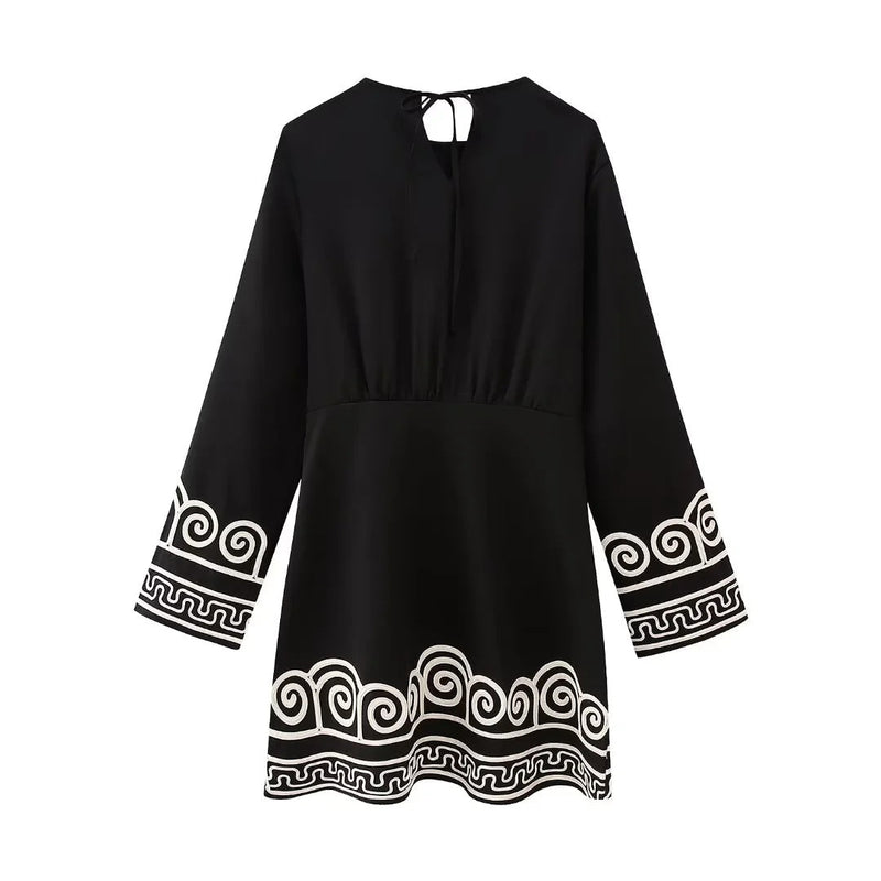 Classic Vintage & Enduringly Stylish Pullover