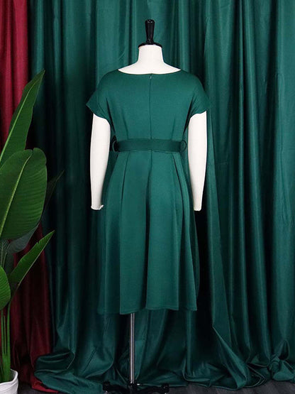 Well Tailored Dress with a Graceful Silhouette
