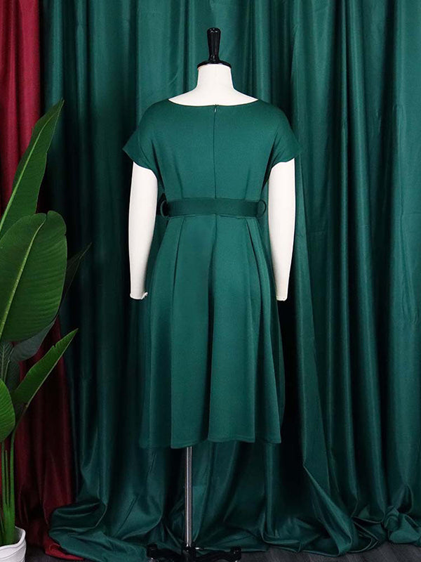 Well Tailored Dress with a Graceful Silhouette