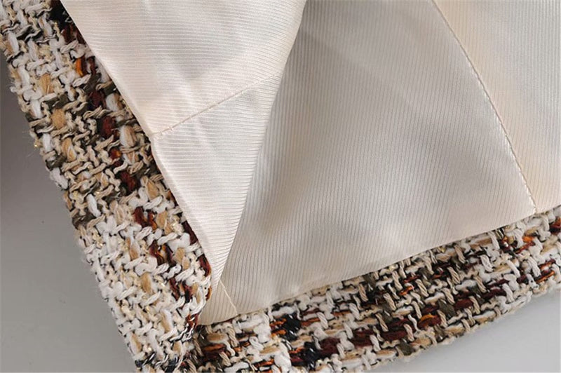 Sophisticated Garment with a Clean Classic Look