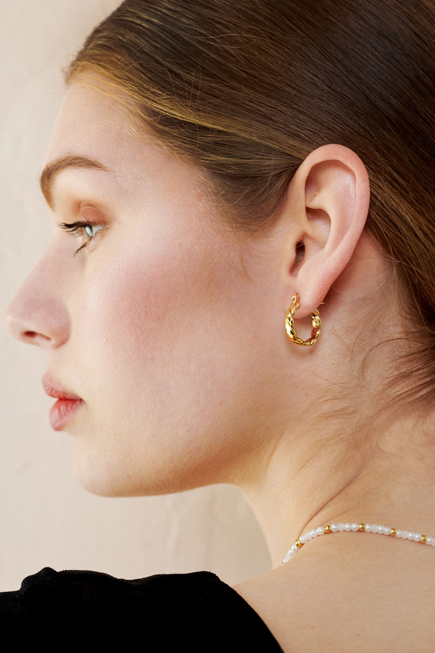 Beautifully Finished Garment in a Timeless Design