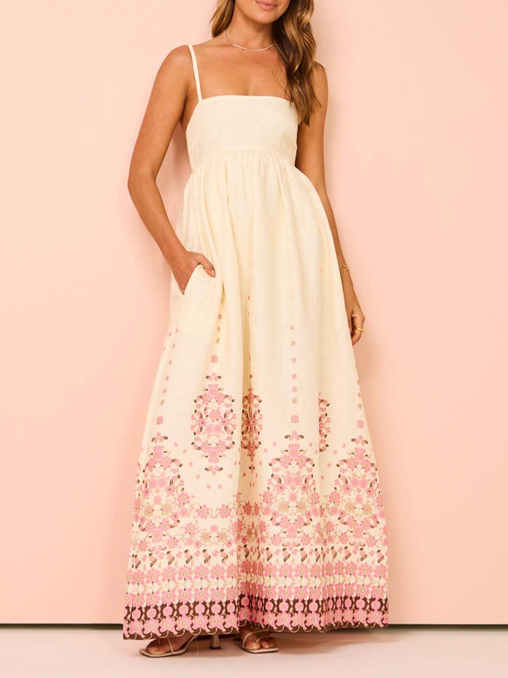 Beautifully Crafted Dress in a Classic Style