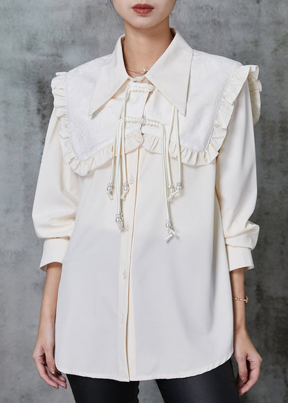 Sophisticated Blouse with a Clean Classic Look